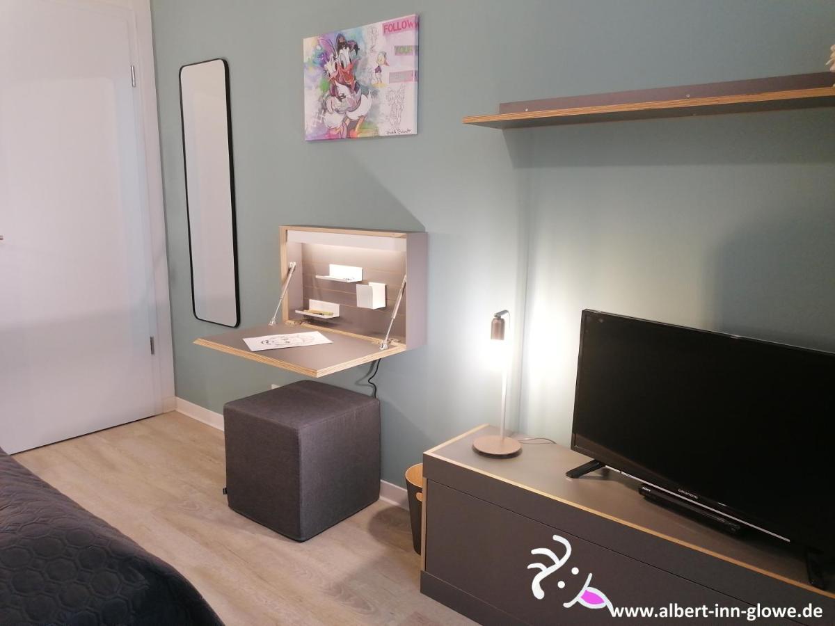Albert-Inn-Glowe - Barrierefrei & 3 Schlafzimmer & Coworking & Strandkorb-Saisonal & Sauna Im Haus & Fahrraeder מראה חיצוני תמונה
